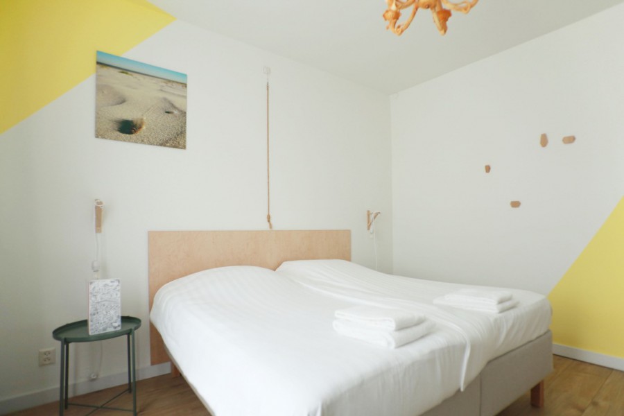 https://www.hotel-sonnevanck.nl/wp-content/uploads/2020/07/kamer4-900x600.jpg